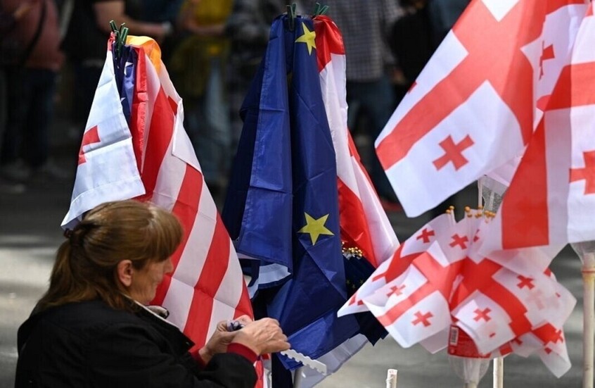 خبير: الغرب قد يخطط لاستفزازات في جورجيا عقب الانتخابات