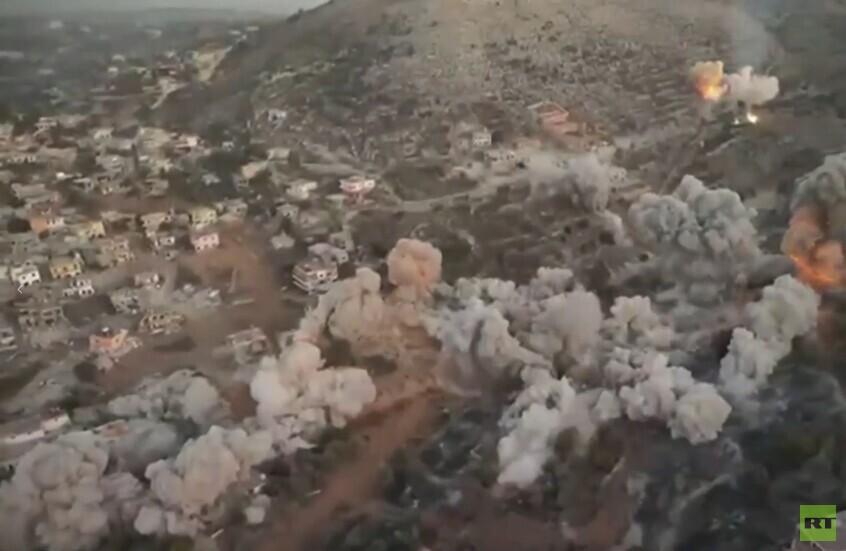 مشاهد لتفجير القوات الإسرائيلية المنازل في بلدة عيترون اللبنانية