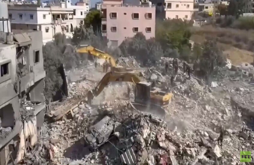 8 قتلى بينهم 5 أطفال في غارة إسرائيلية استهدفت مبنى في بلدة الصرفند