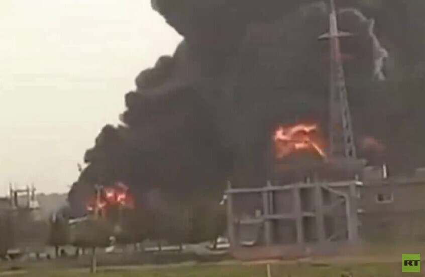 شاهد حريق كبير في بعلبك بعد غارات إسرائيلية