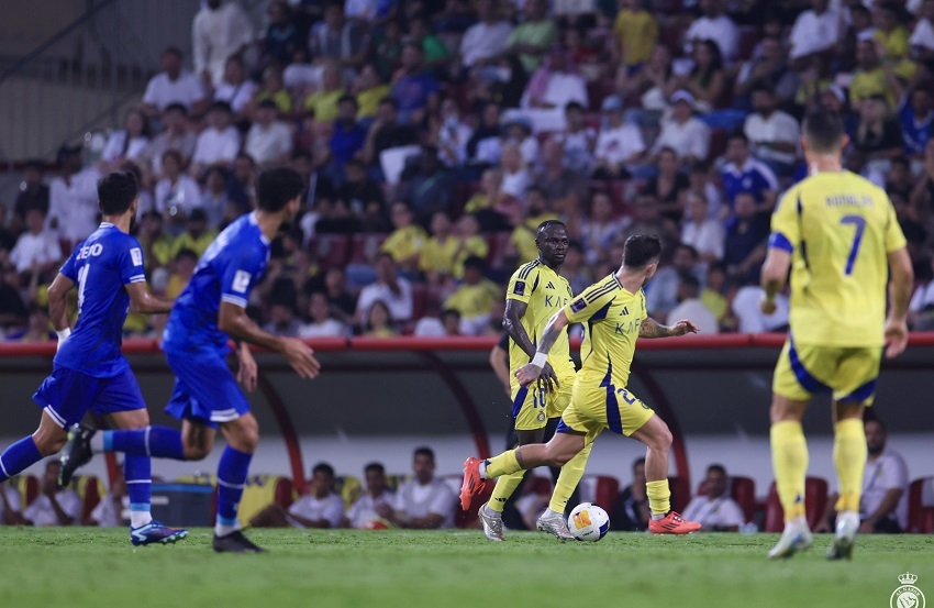 النصر يحقق فوزا صعبا على استقلال طهران (فيديو)