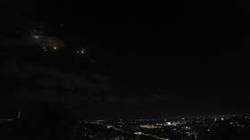 "نقطة تحول".. سيناتور أمريكي يدعو إلى الرد بقوة على إيران