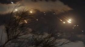 "إرنا": سفن البحرية الأمريكية فشلت في اعتراض الصواريخ الإيرانية