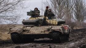 مراسل RT: معظم الأسلحة المضبوطة في أوغليدار مصنوعة في الولايات المتحدة