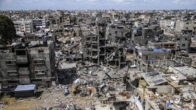 مقتل 16 شخصا بقصف إسرائيلي لمدرسة تؤوي النازحين غربي دير البلح