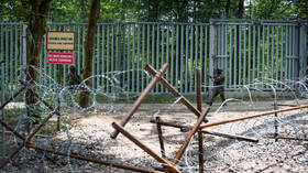 "العفو الدولية" تنتقد توسك على نيته تعليق اللجوء إلى بلاده