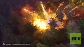 مشاهد لتدمير قوات "الغرب" الروسية مستودعات للذخيرة لقوات كييف