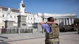 زالوجني يؤيد تعبئة الأوكرانيات للخدمة العسكرية باسم "إنقاذ أوروبا" من الحرب