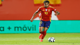 نجم عربي واعد ينافس لامين جمال للفوز بجائزة "الفتى الذهبي" لعام 2024