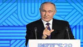 بوتين: لن نسمح بأي حال من الأحوال بظهور أسلحة نووية في أوكرانيا