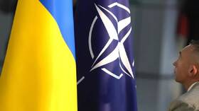 فرنسا تحث على دعوة أوكرانيا للانضمام إلى حلف "الناتو" فورا