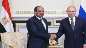 بوتين في لقاء مع السيسي بقازان: التعاون مع مصر يسير بوتيرة ثابتة وروسيا مهتمة بتطويره