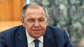 لافروف: تصريحات زيلينسكي حول "الخطوات نحو السلام" تُقرأ في موسكو كقصة "مملة"