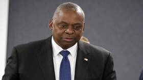 وزير الدفاع الأمريكي: لم نر أدلة حتى الآن على مخبأ "لكنوز" حزب الله تحت مستشفى الساحل جنوبي بيروت