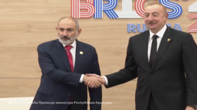 زعيما أرمينيا وأذربيجان يجريان اجتماعا ثنائيا على هامش قمة "بريكس"