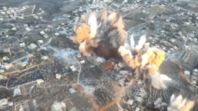 مشاهد لتفجير الجيش الإسرائيلي مستودعا لذخيرة "حزب الله" أدى إلى إنذار بهزة أرضية في الشمال