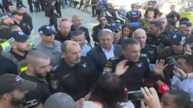 بن غفير يصل إلى مكان عملية الدهس في تل أبيب