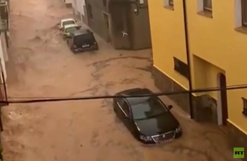 فيضانات مدمرة تجتاح إسبانيا