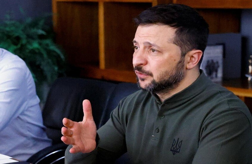 مستشار أوكراني سابق: زيلينسكي يلوم الغرب على إخفاقاته السياسية والعسكرية