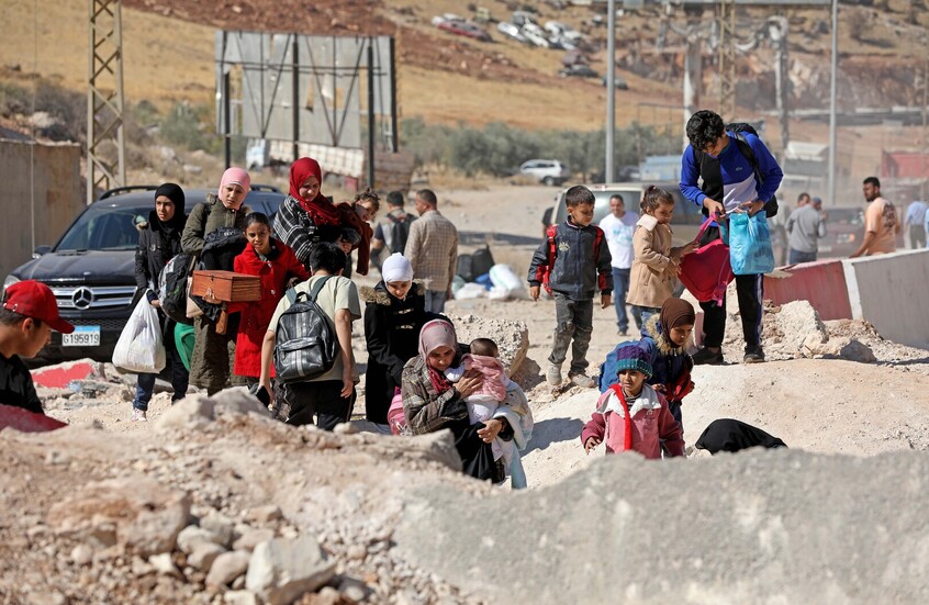 مركز المصالحة الروسي: أكثر من 5.5 ألف شخص عبروا حدود سوريا قادمين من لبنان