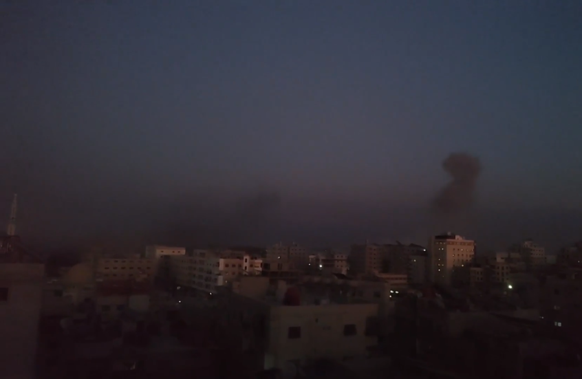 الجيش الإسرائيلي يستهدف محيط منطقة السيدة زينب جنوبي دمشق