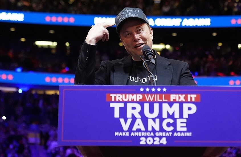 محكمة أمريكية ترفض دعوى تطالب ماسك بوقف توزيع "جائزة المليون دولار"