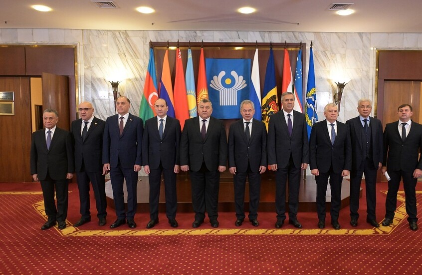 شويغو: الغرب أمام استمرار تمويل نظام كييف والقضاء على أوكرانيا أو بدء التفاوض مع روسيا