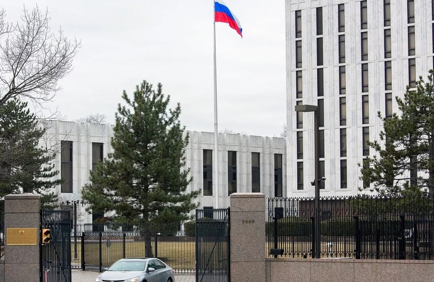 السفارة الروسية في واشنطن تجدد استنكارها مزاعم التدخل الروسي في الانتخابات الرئاسية الأمريكية