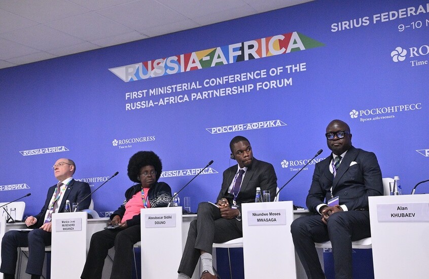 موسكو: المنتدى الروسي الإفريقي أظهر أن هناك من يدافع عن الشعب الإفريقي