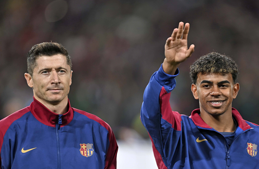 رسميا.. برشلونة يعلن مدة غياب نجميه لامين جمال وليفاندوفسكي عن الملاعب