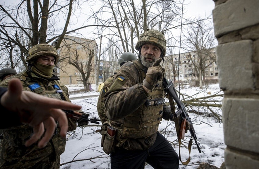 شهود عيان يروون جرائم حرب أوكرانية في دونباس
