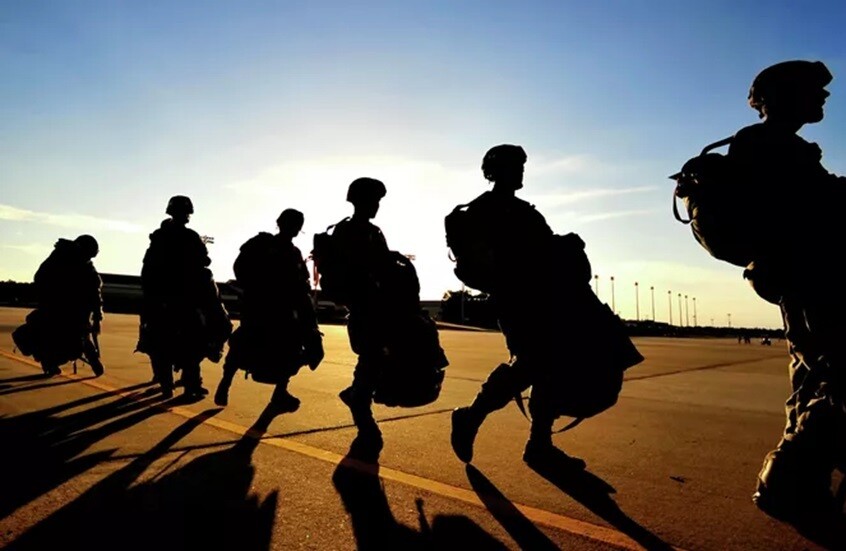 سيناتور أمريكي: جيشنا الآن لا يستطيع هزيمة أحد