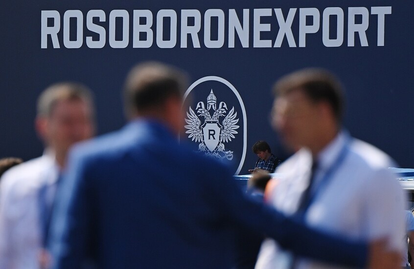 ميخيف: روسيا تنتج مع دول أجنبية كافة أنواع الأسلحة