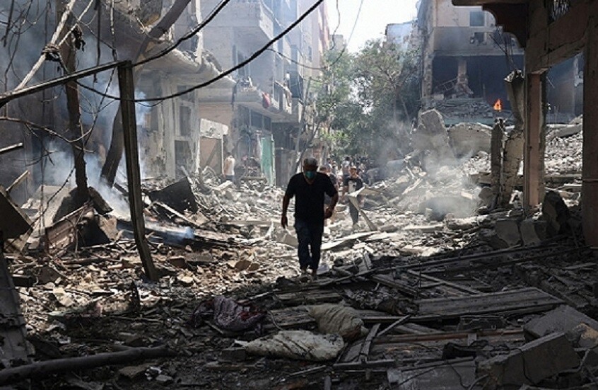 مصادر طبية بغزة: استشهاد 37 مواطنا منذ فجر الجمعة