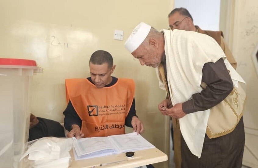 ليبيا.. عقيلة صالح يدلي بصوته والدبيبة يدعو المواطنين للمشاركة في الانتخابات المحلية