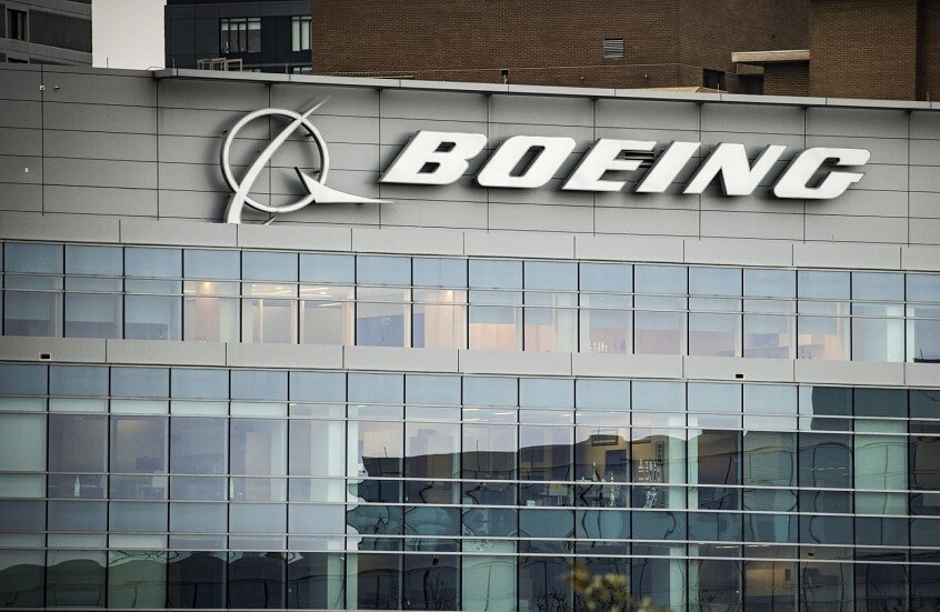 "بوينغ" تسرح 400 عامل لتقليص نفقاتها المالية وفق التخفيضات المخطط لها