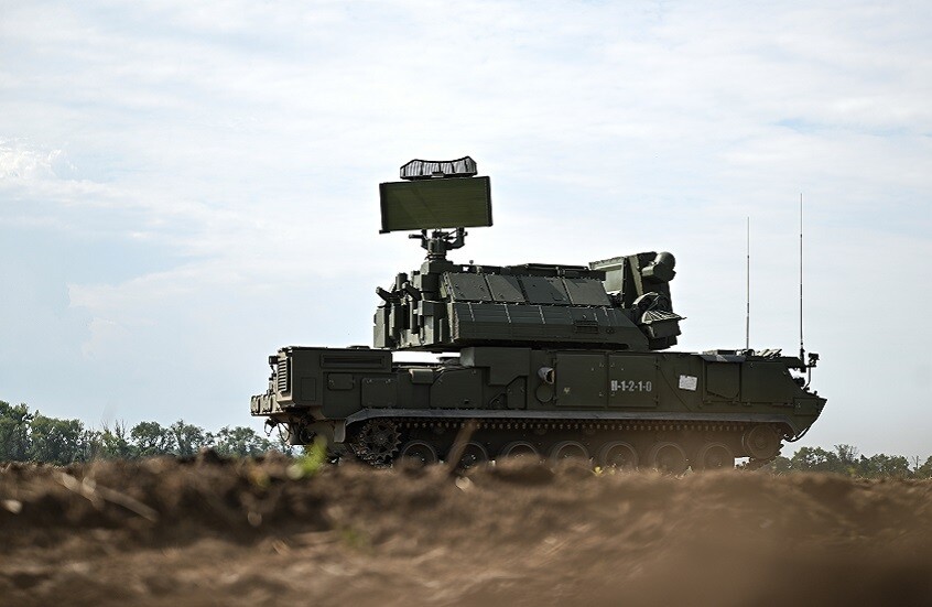 تدمير عدة طائرات وزوارق مسيرة أوكرانية خلال الليل وسقوط مسيرة على مصنع في وسط روسيا (فيديو)