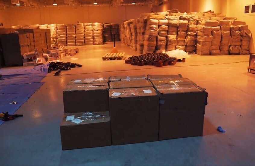 السعودية.. إحباط 3 محاولات لتهريب أكثر من 645 ألف حبة محظورة وكمية من مادة "الشبو" (فيديو)