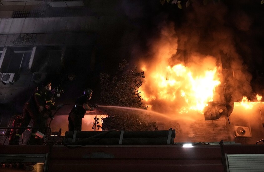 حزب الله ينعي رسميا مسؤول العلاقات الإعلامية في غارة إسرائيلية استهدفت بيروت (صورة)