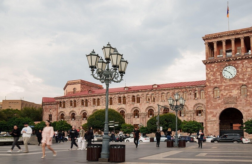 باشينيان يكشف عن خليفة وزير الداخلية الأرمنية