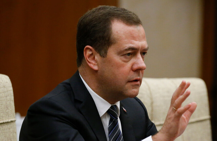 مدفيديف: الغالبية العظمى من أسلحة العملية العسكرية الخاصة يتم إنتاجها في روسيا