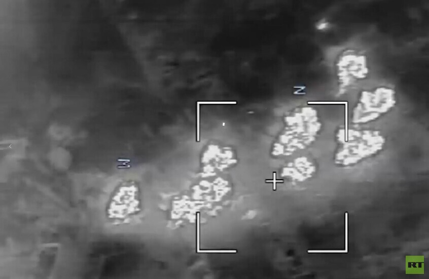 قاذفات اللهب "TOS-1A Solntsepek" تدمر معقلا محصنا أوكرانيا