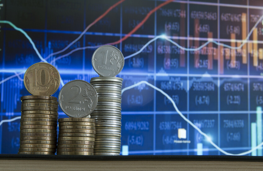 وزير المالية الروسي: سعر صرف الروبل الحالي مفيد للصادرات