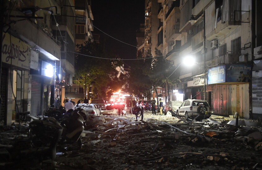 ساعات الليل.. الجيش الإسرائيلي يشن غارات عنيفة على مناطق مختلفة في لبنان قبل وقف إطلاق النار (فيديو)