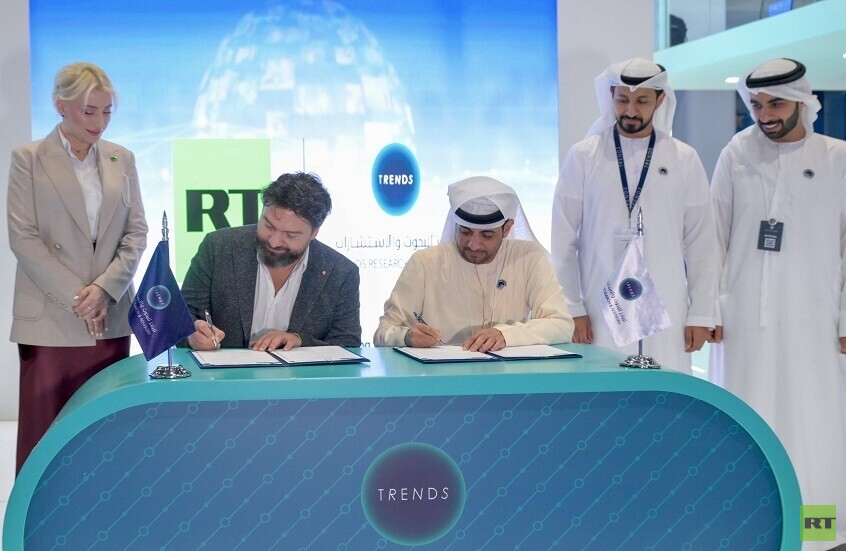 RT Arabic توقع مذكرة تعاون مع مركز تريندز الإماراتي للبحوث والاستشارات (صور)
