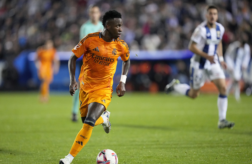 فينيسيوس يفوز بجائزة لاعب الشهر في "الليغا"