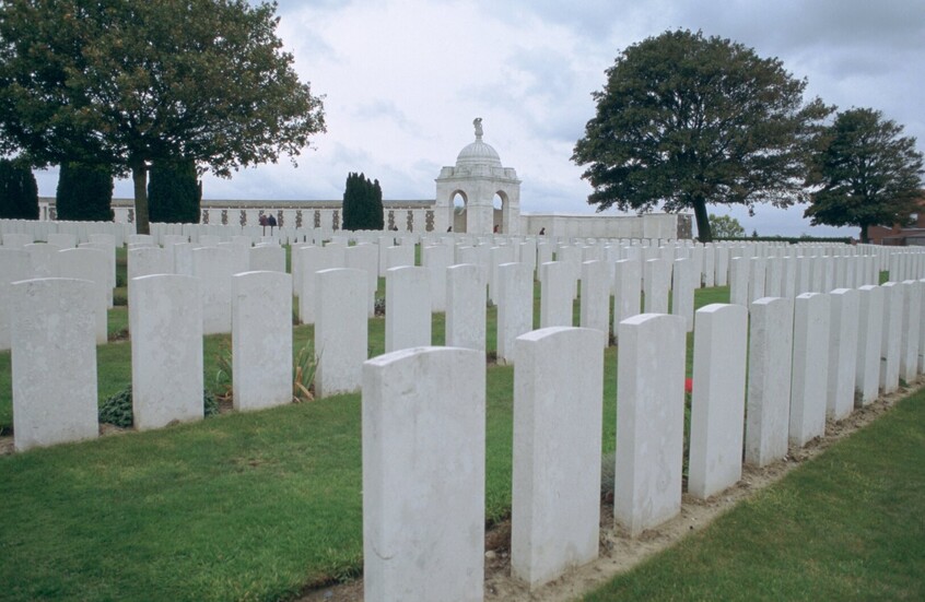 انتقادات شديدة تطال مقبرة في إنجلترا بعد فرض أصحابها رسوما مالية على الزائرين (صورة)