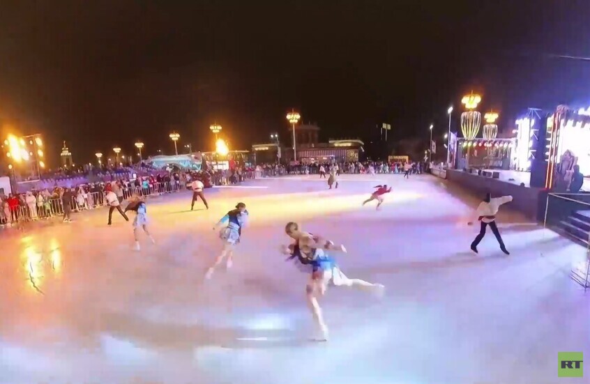 افتتاح أكبر حلبة تزلج في موسكو!
