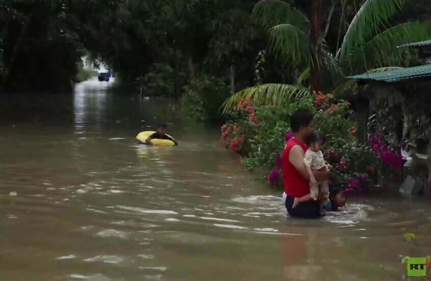 فيضانات عارمة في ماليزيا قرب الحدود التايلاندية