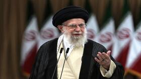 مستشار خامنئي يهدد إسرائيل بتعديل عقيدة إيران وصناعة أسلحة نووية